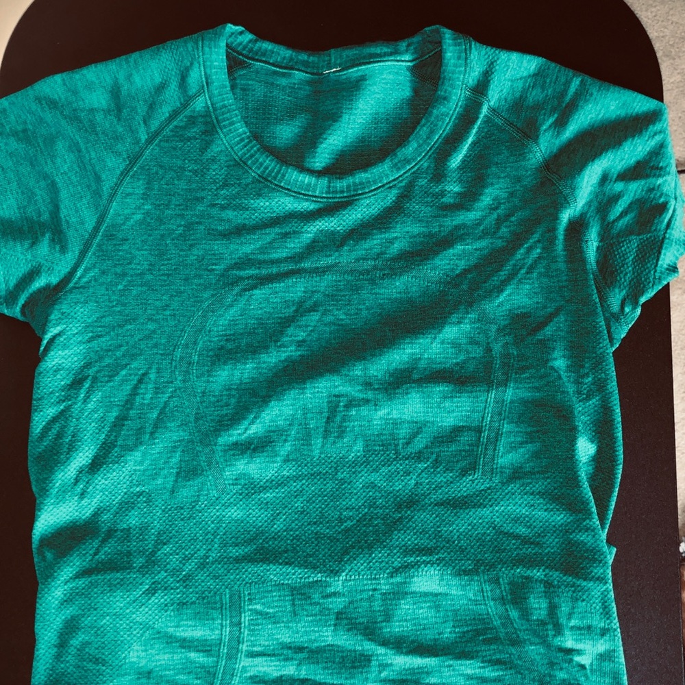 Lululemon Swiftly Tech Short Sleeve Size 8